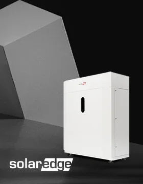 SolarEdge Batteriespeicher weiß, stehend, modernes Design