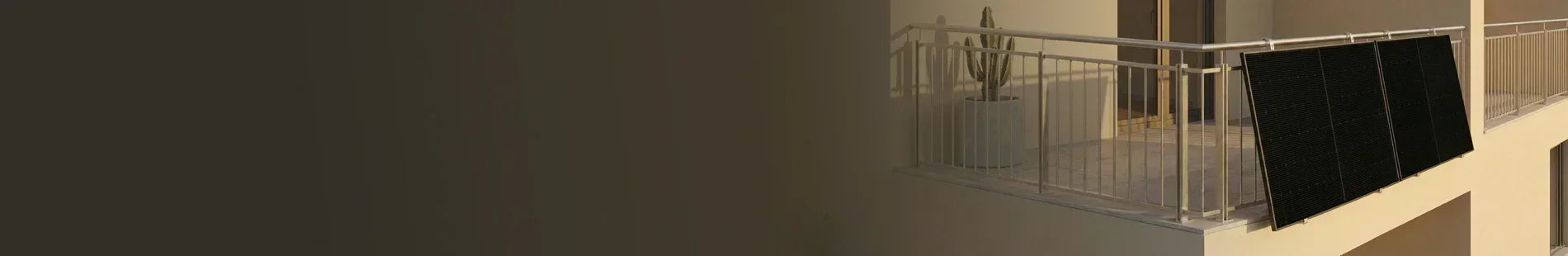 Balkonkraftwerk Solarmodule am Balkon montiert